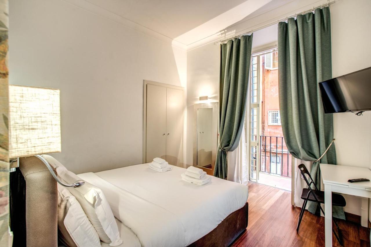 Holiday Apartment Bernini Near The Trevi Fountain - 4 Bedroom Roma Exterior foto